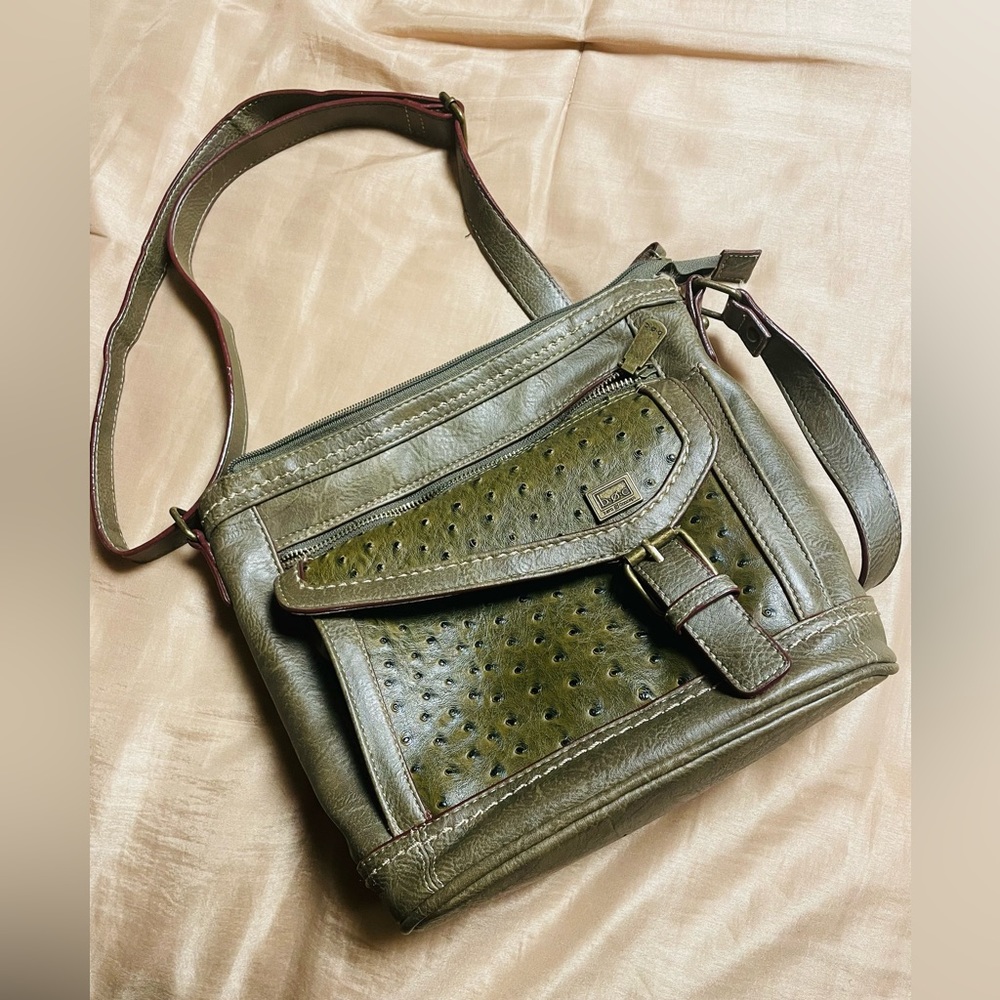 Born Concept olive green purse. Used but great condition!